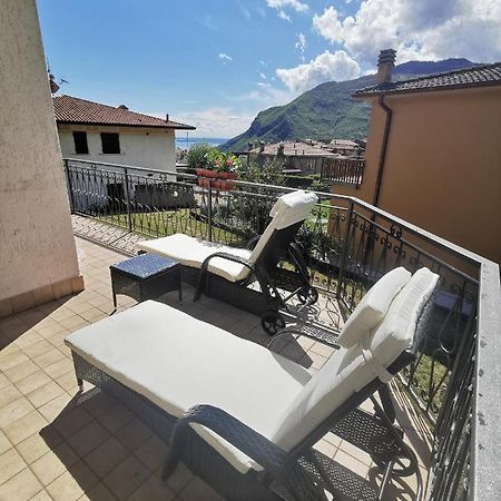Casa Pina Lägenhet Tignale Exteriör bild